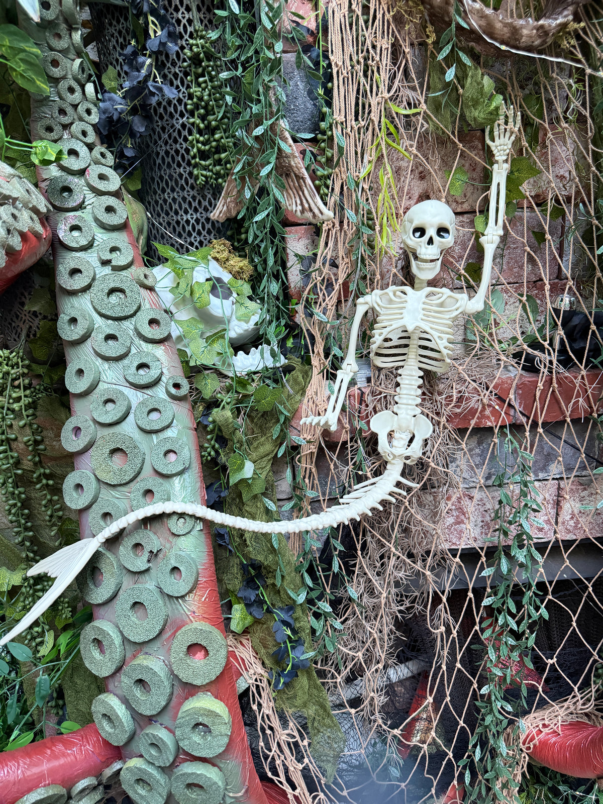 31" Mermaid Skeleton